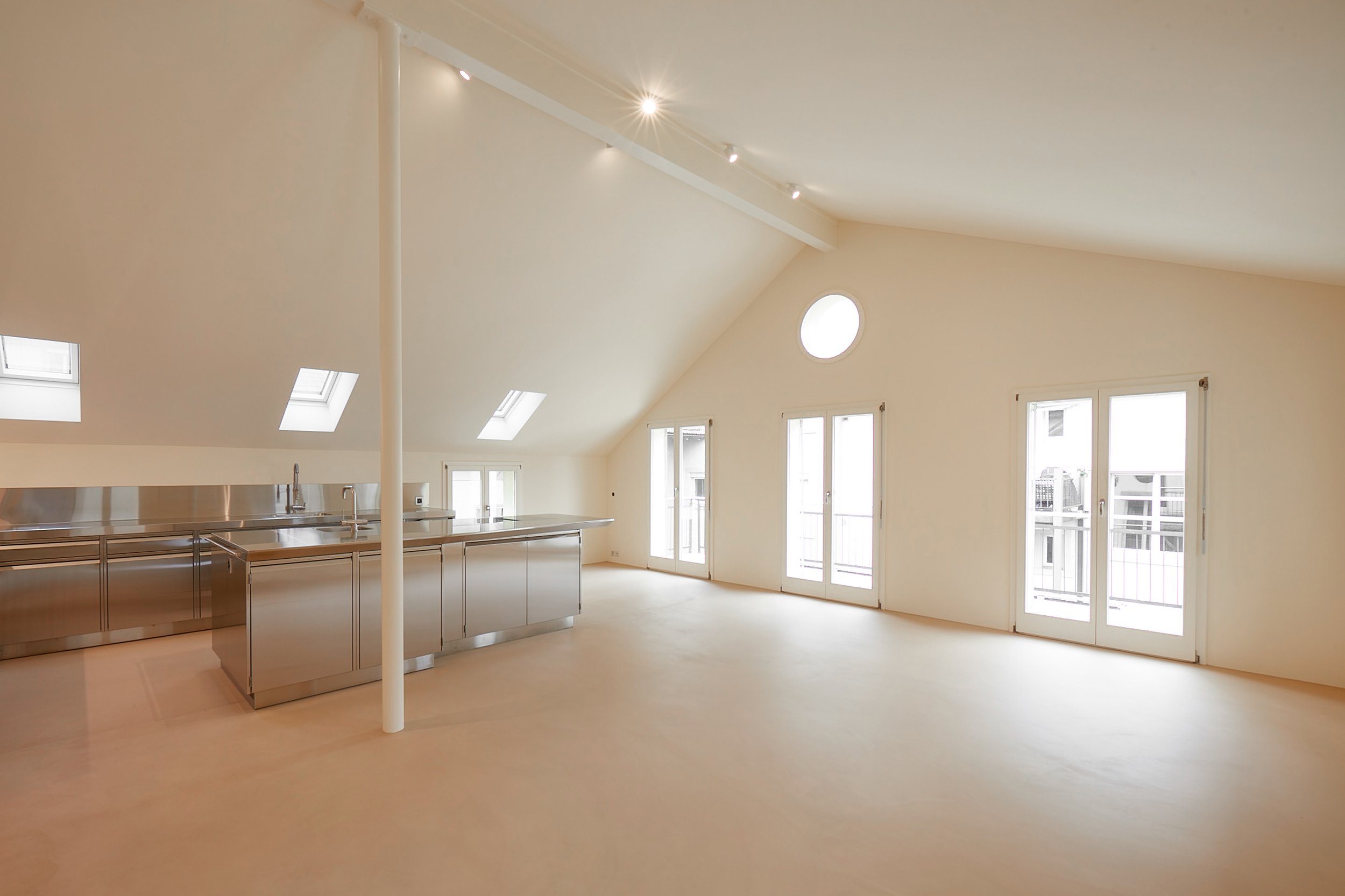 Sanierte Dachwohnung in Zürich